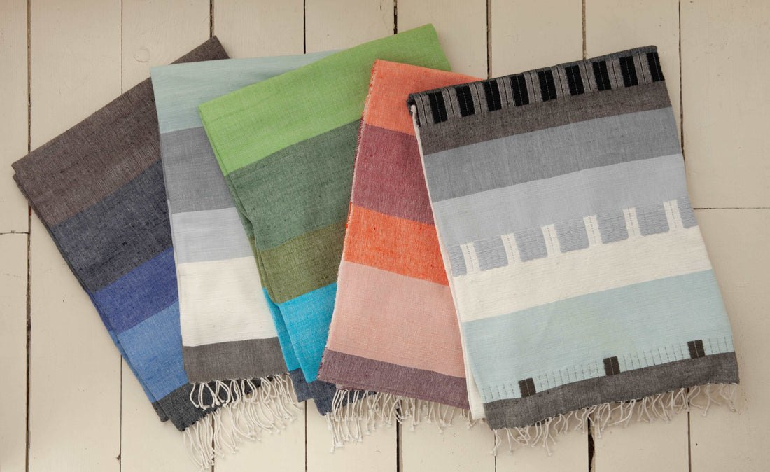 Afar Throw - Mist