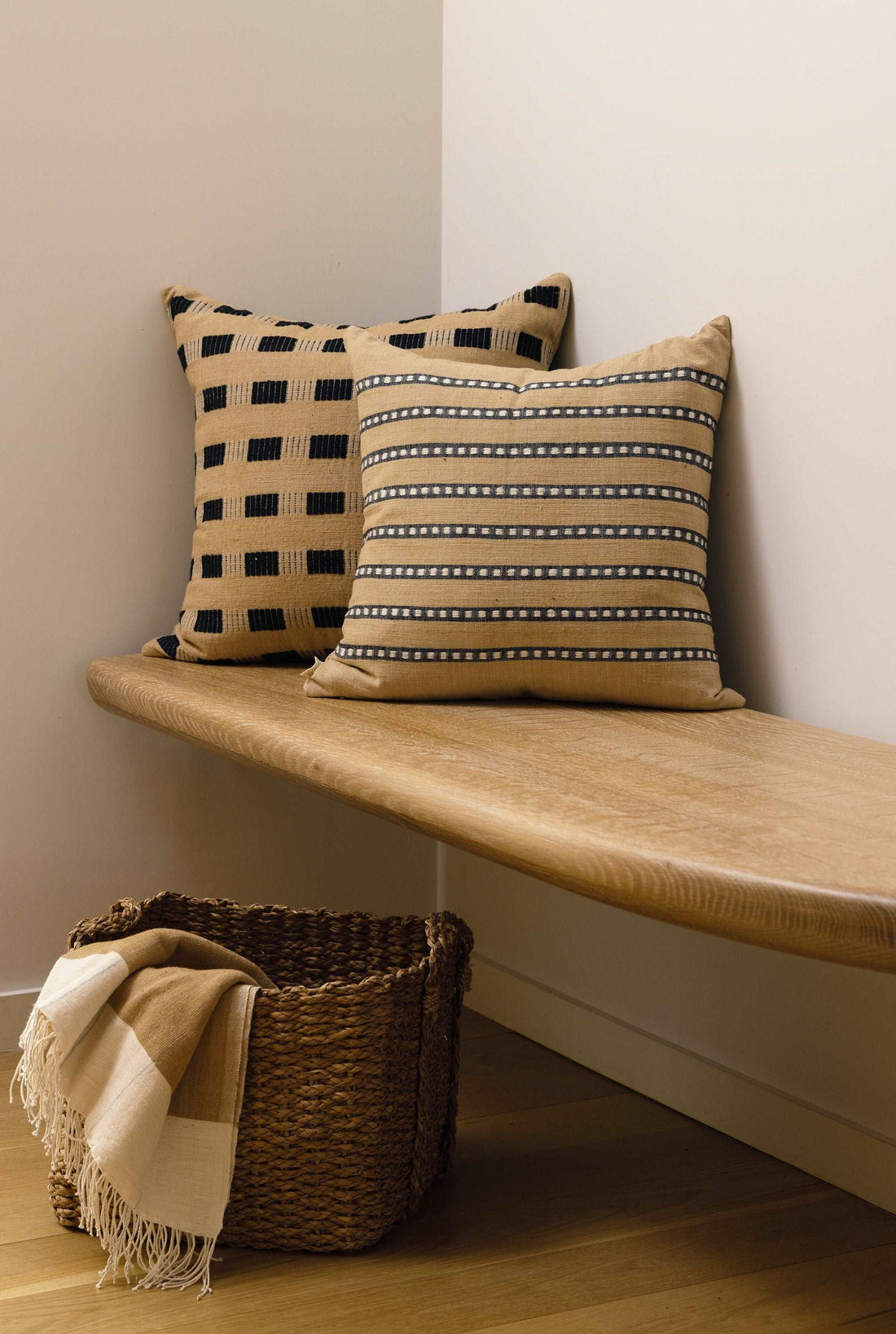 Dessie Pillow - Sand