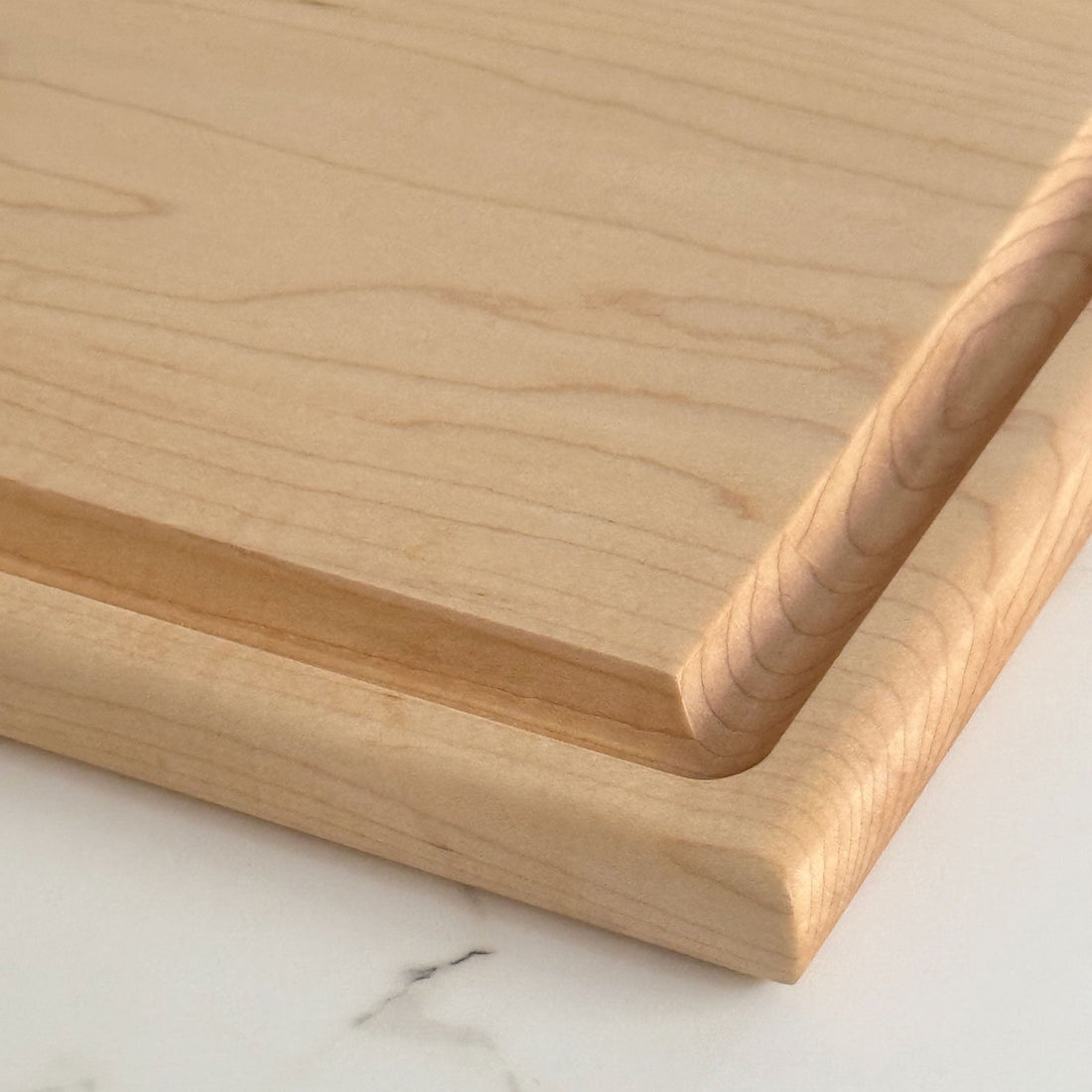 Reversible Board with Juice Groove