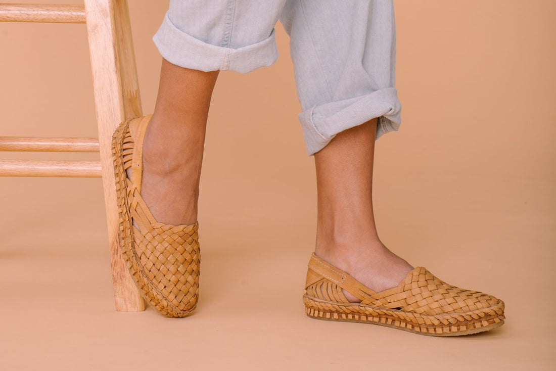 Women's Woven Flat in Honey + No Stripes