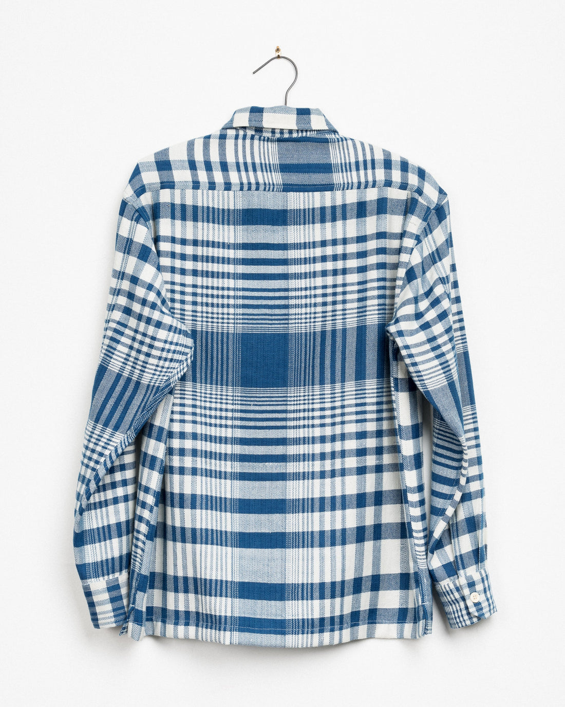 Harshil Two-Pocket L/S Shirt in Indigo Cloud Plaid