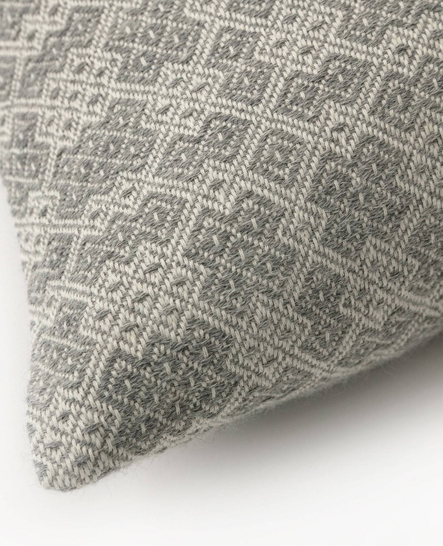 Aro Overshot Cushion